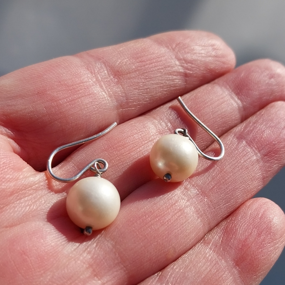 Sterling Silver Freshwater Pearl Drop Earrings - Picture 11 of 12